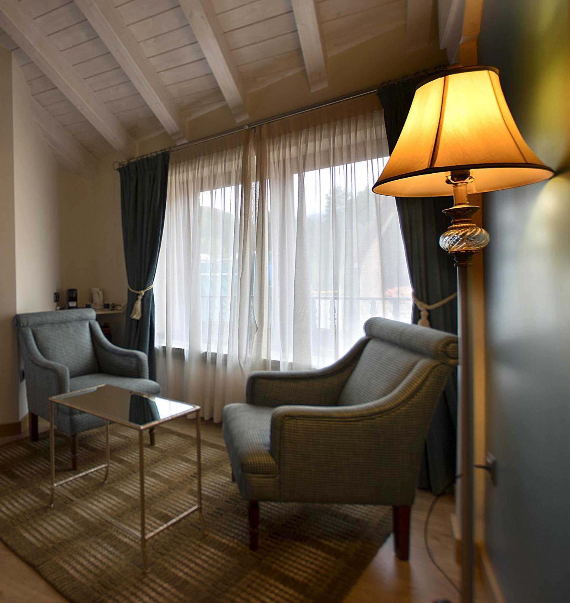 Picos De Europa Suites And Rooms Turieno Exterior photo