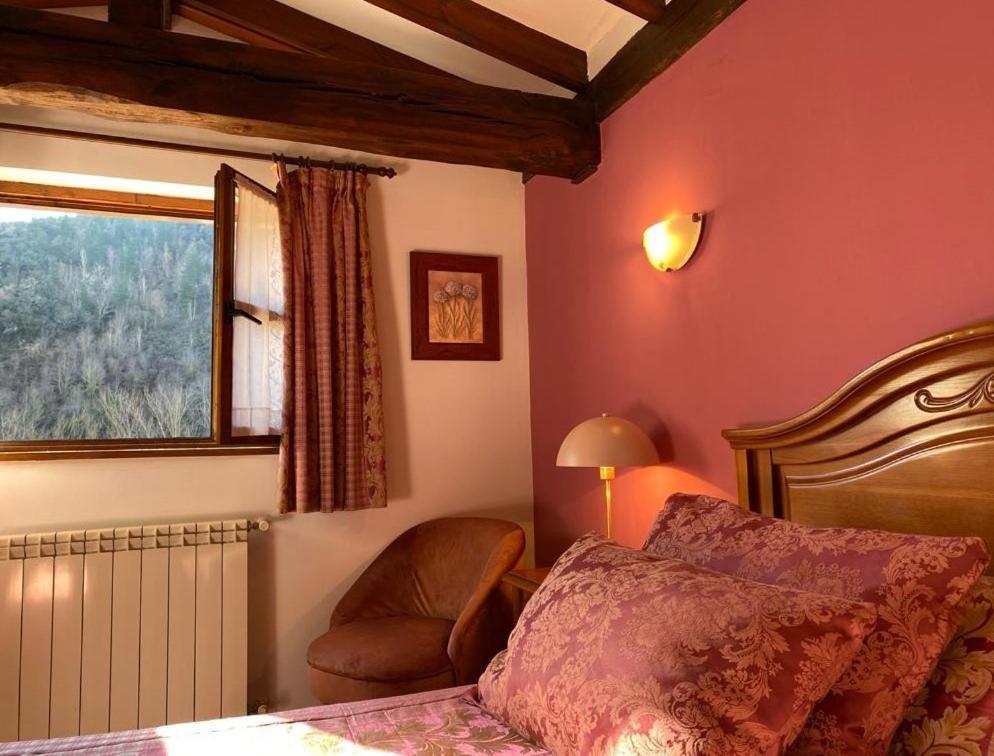 Picos De Europa Suites And Rooms Turieno Exterior photo